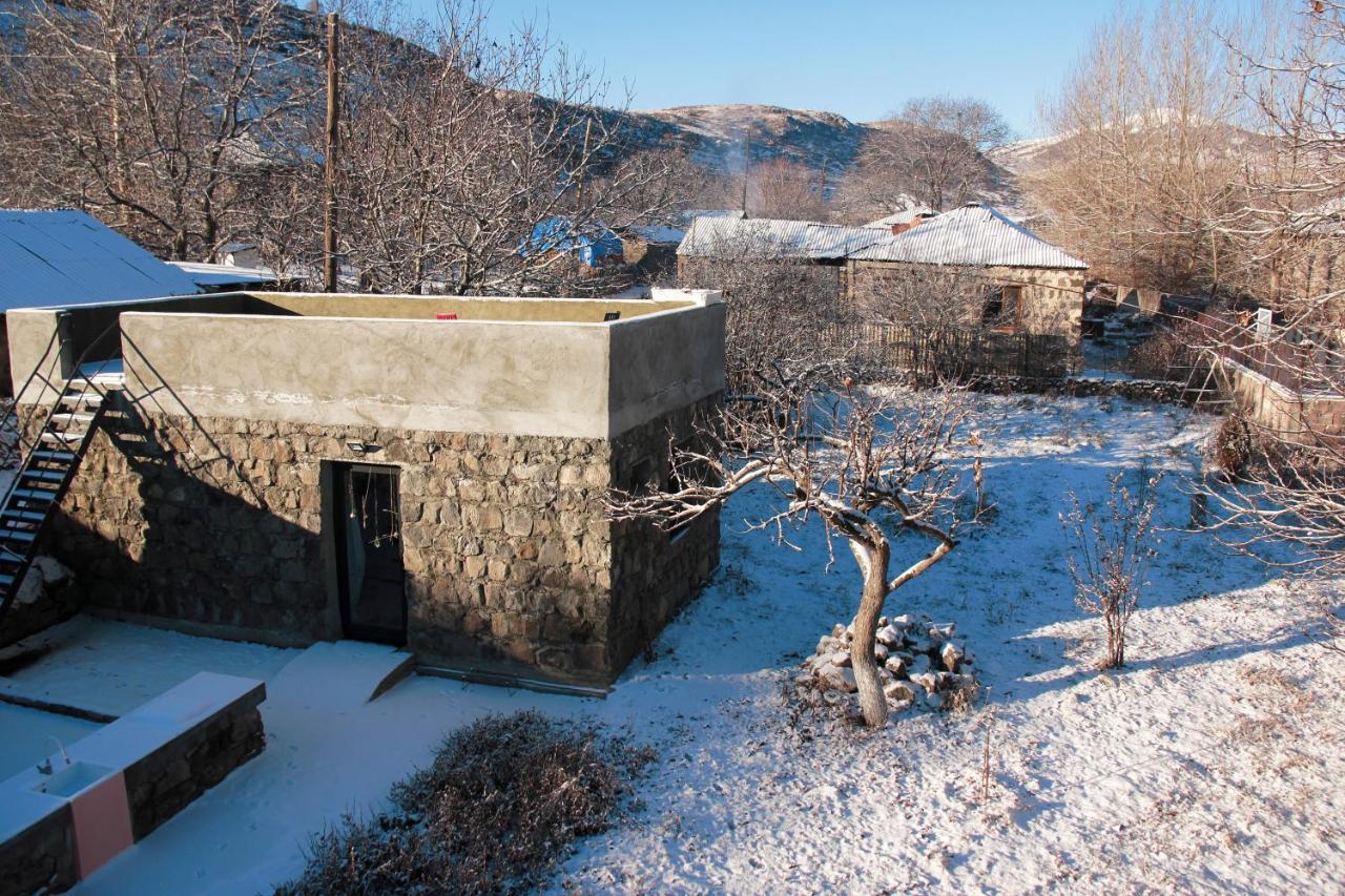 Zove BnB with garden views K'arashamb Buitenkant foto