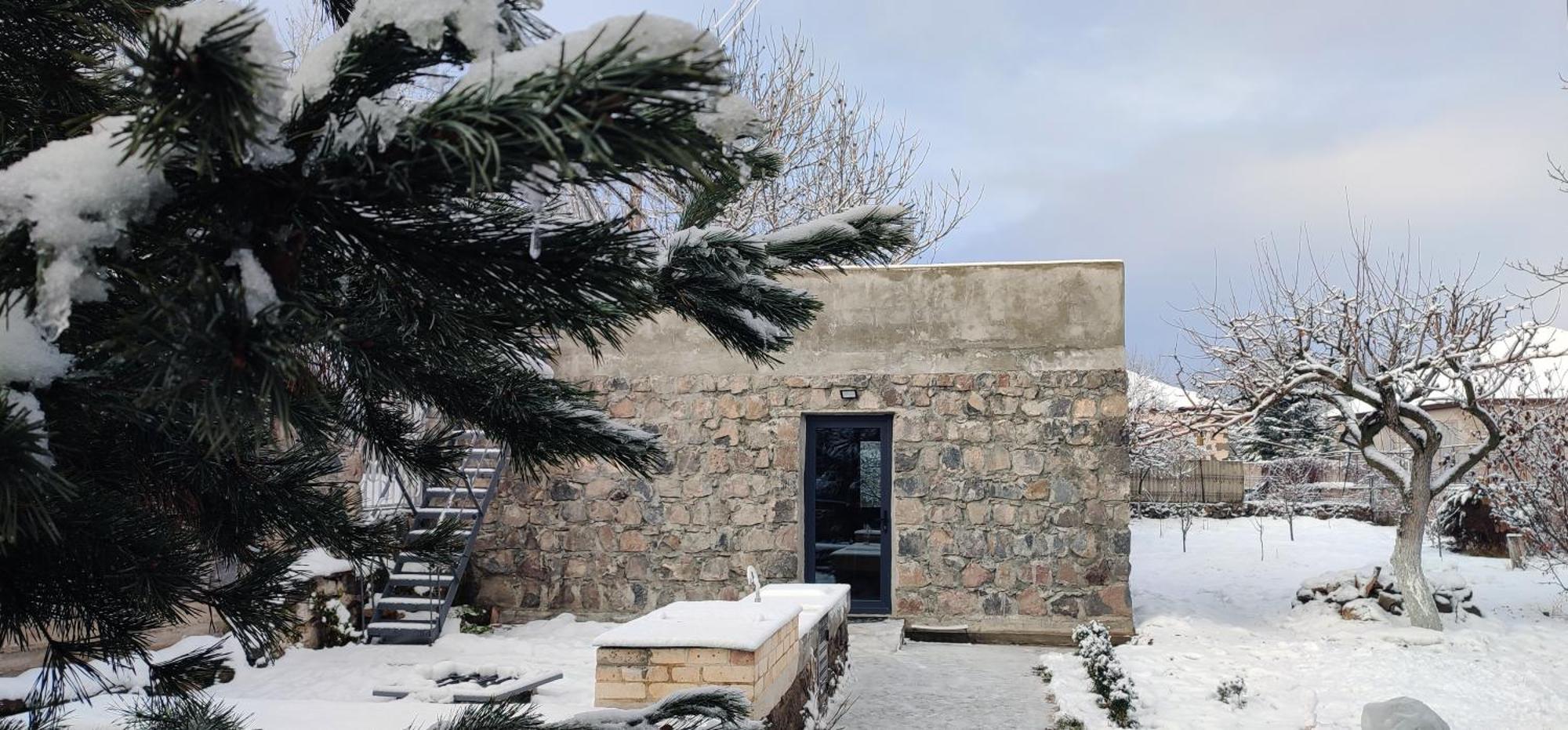 Zove BnB with garden views K'arashamb Buitenkant foto
